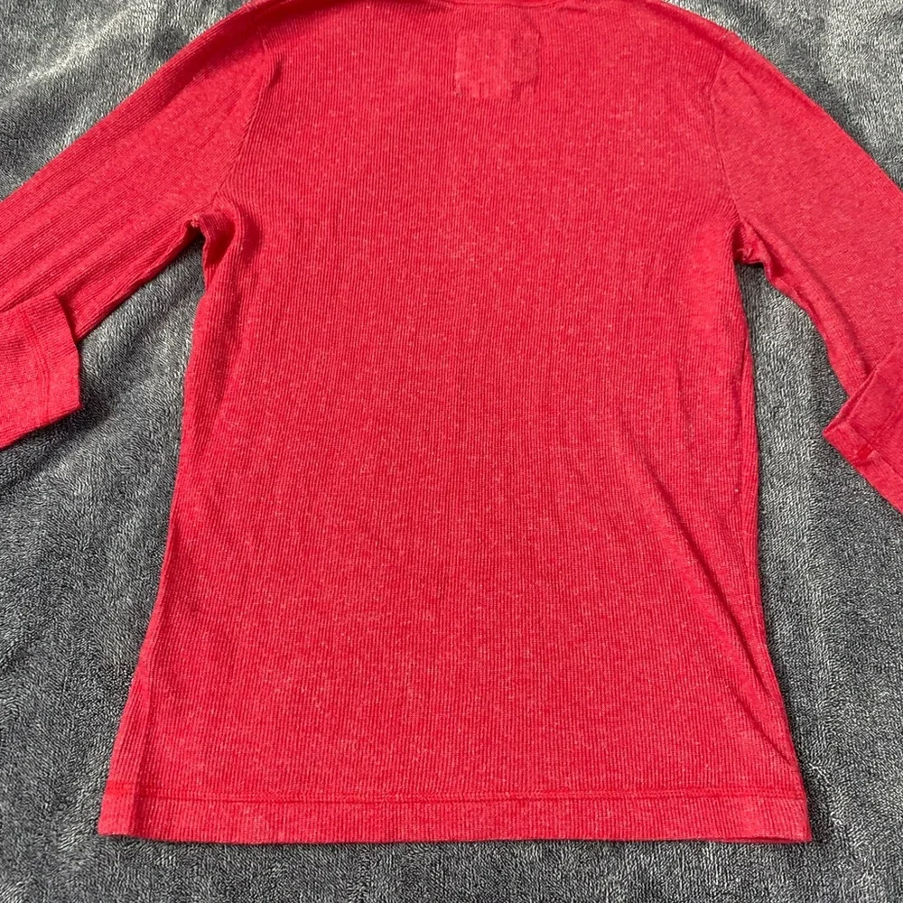 Hollister Men’s Red Long Sleeve Thermal Waffle Knit Shirt - Size Medium - Picture 5 of 8